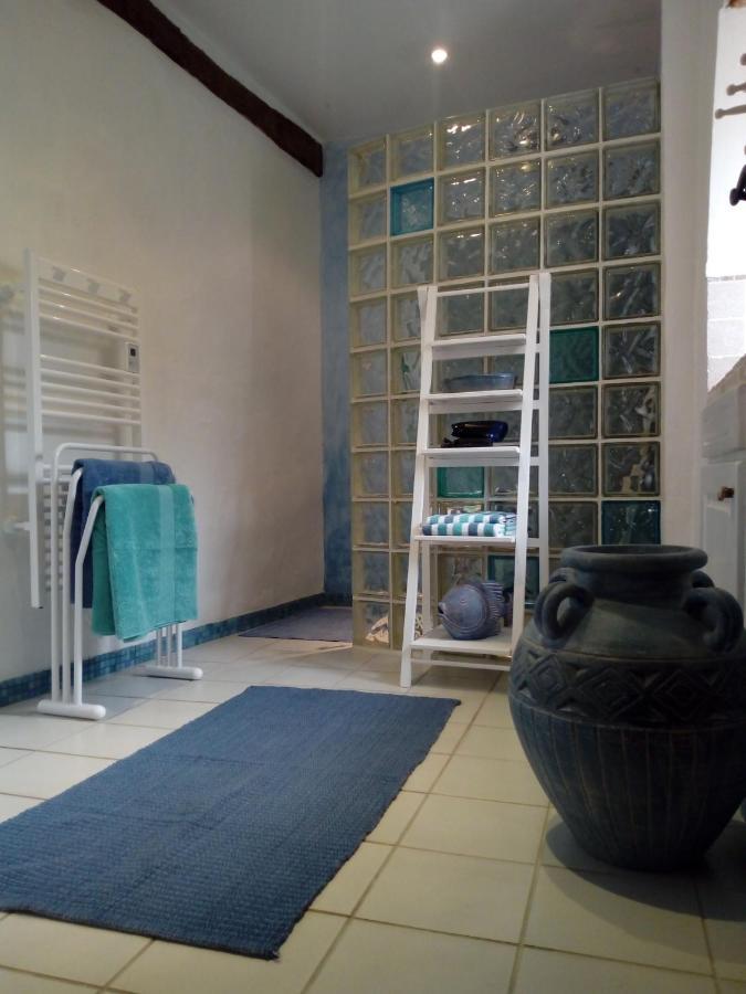 Bed and Breakfast Domaine Du Bourg Salon Exterior foto